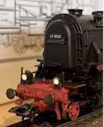 Märklin/Trix Dampflok-Pufferbohle mit warm-weissen Stecklaternen mae-bel-lok-br42.90-sw-ww-150